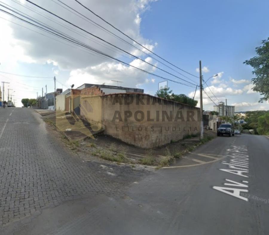 11.309 Leilão Judicial - Casa Rua Barão do Rio Branco, localizado em Patos De Minas - MG